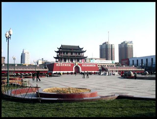 Yinchuan south gate square