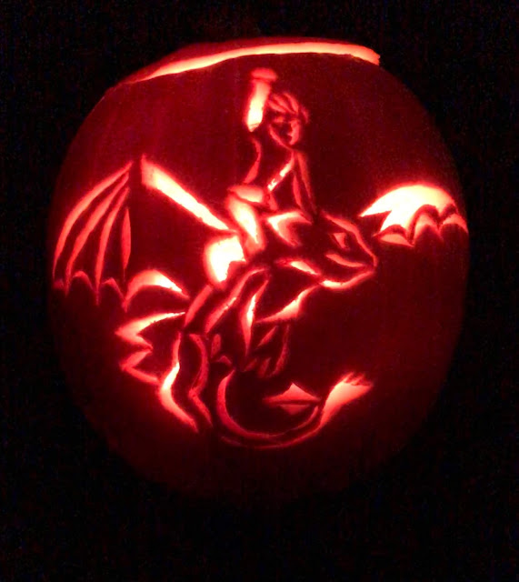 How to train your dragon pumpkin, carved pumpkin, Chez Maximka