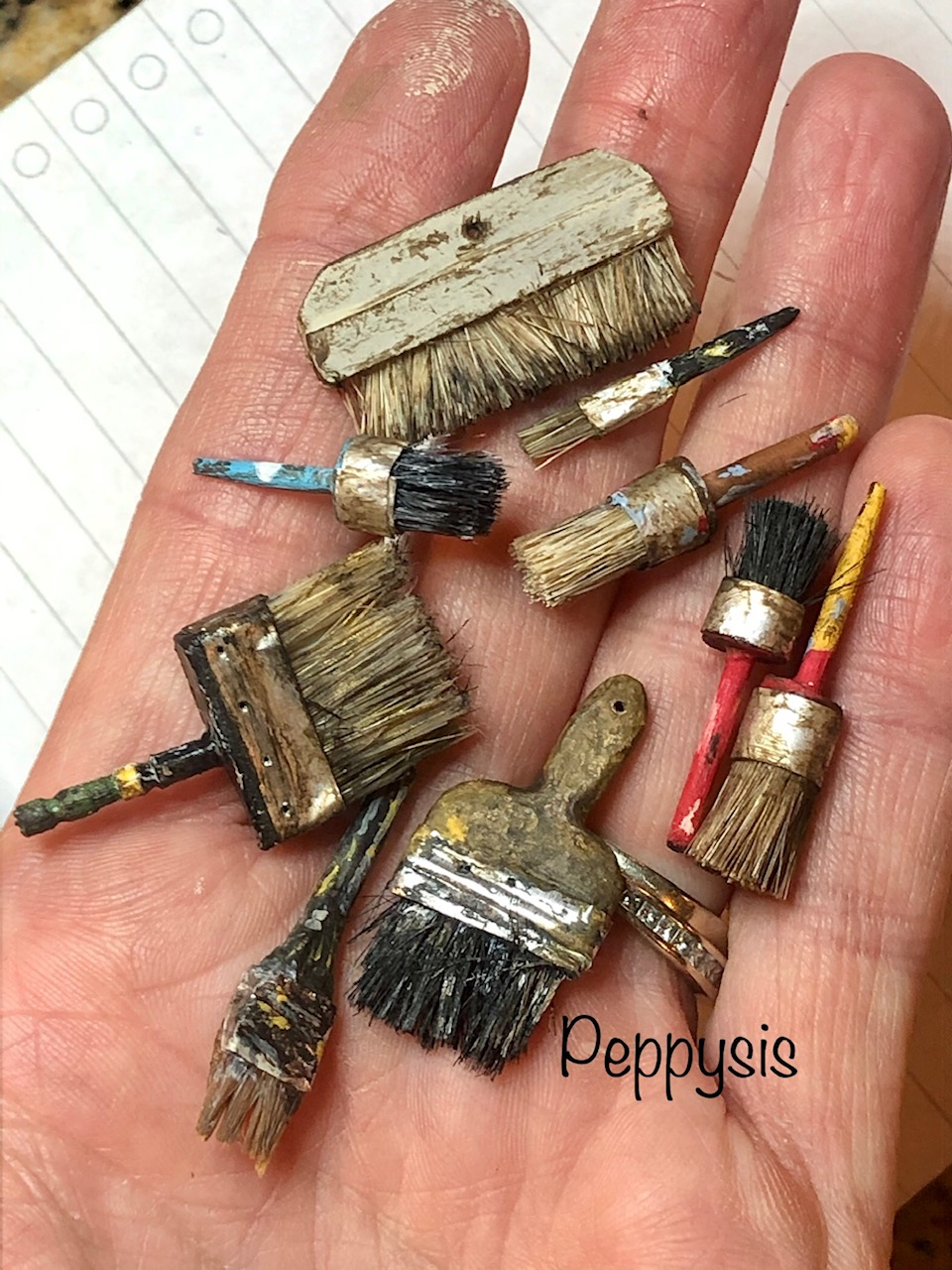peppysis: Miniature Vintage Paint Brushes