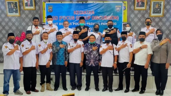 Perkuat Program Kemitraan, Polres Padang Panjang Bersinergis Bersama Pokdarkamtibmas Ciptakan Kamtibmas Yang Kondusif.