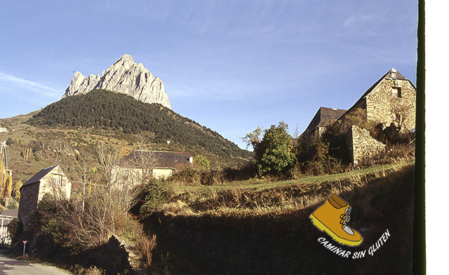 PICO FORATATA Y CASAS DE SALLENTE DE GÁLLEGO