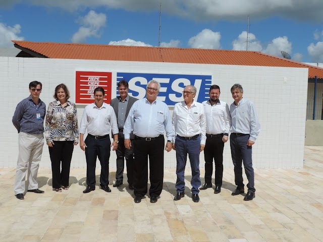 Presidente da FIEPE inaugura novo SESI de Escada