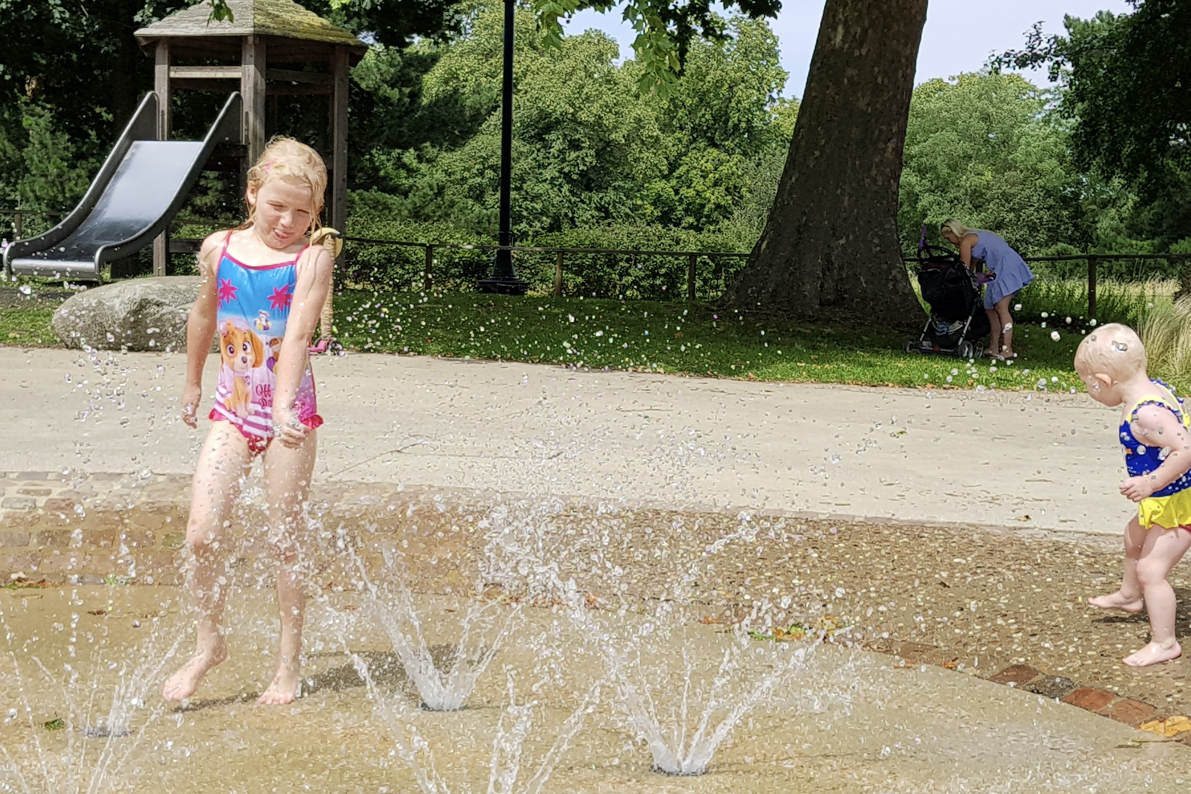 Victoria park splash park in London is great for children