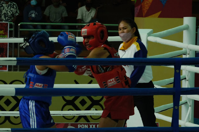 10 Petarung Muay Thai Papua Berhasil Lolos ke Grand Final PON XX.lelemuku.com.jpg