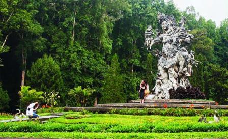 wisata bali kebun raya bedugul