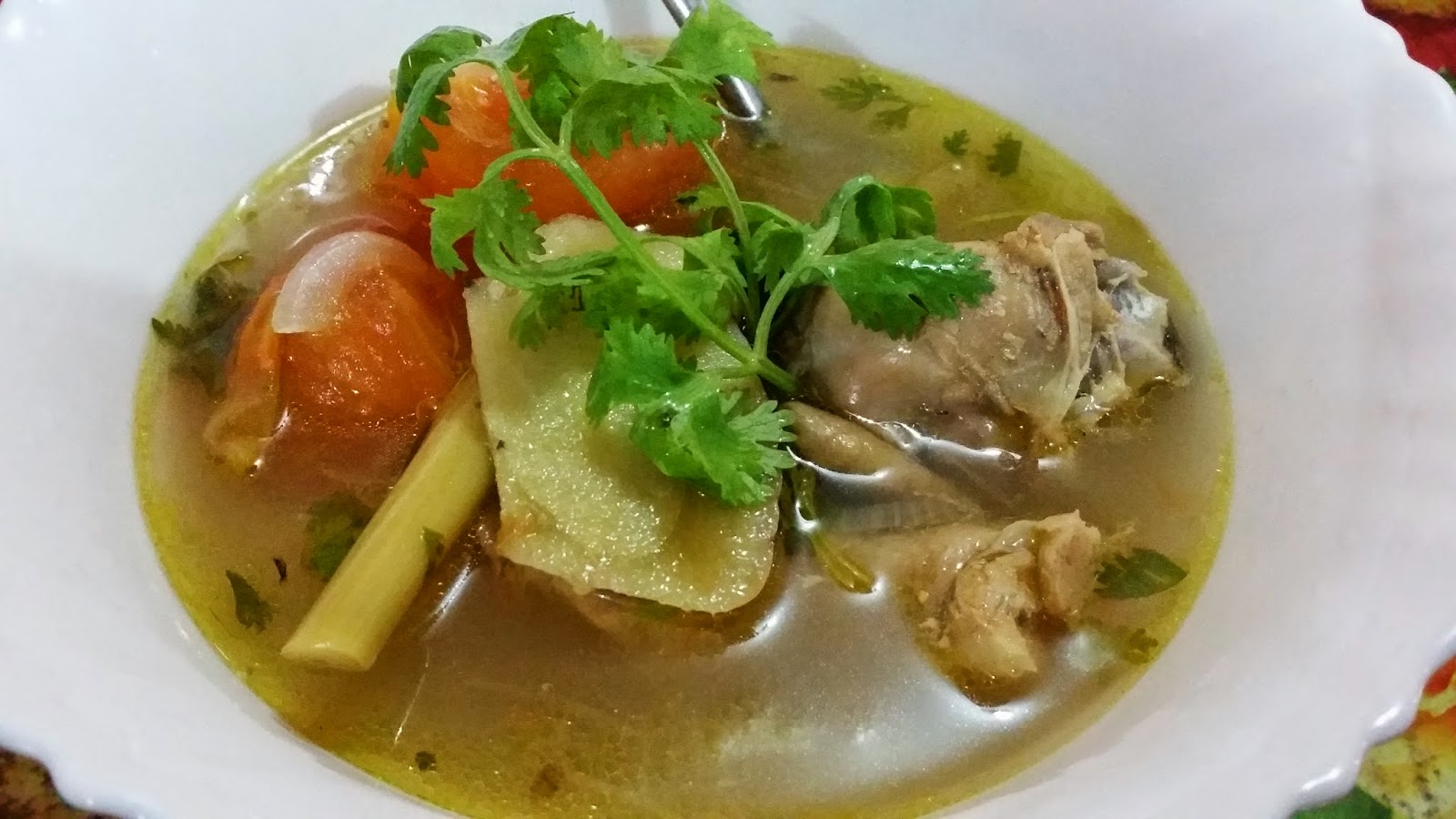 ZULFAZA LOVES COOKING: Sup ayam kampung ala tomyam