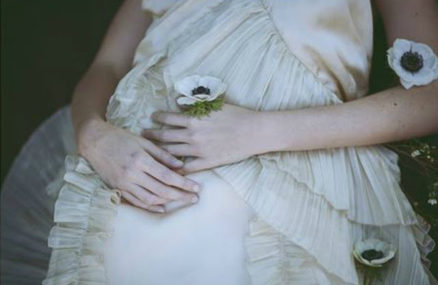 Romantically feminine and ethereal fashion photography from Monia Merlo - found on Hello Lovely Studio