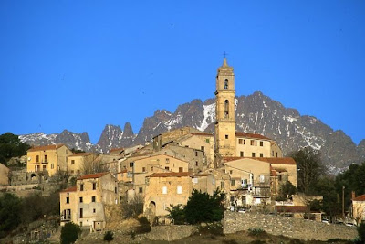 village corse-hiver-soveria