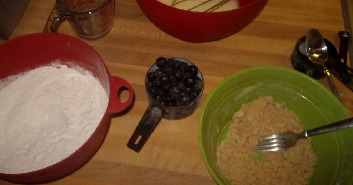 My Little Cupcake: Streusel topped Blueberry Muffins