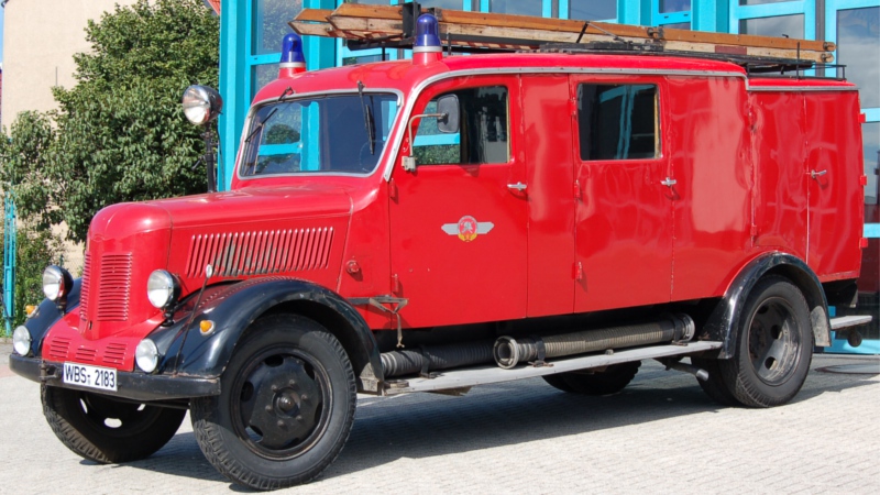 Traditionsfahrzeug LF 8 der Feuerwehr Worbis