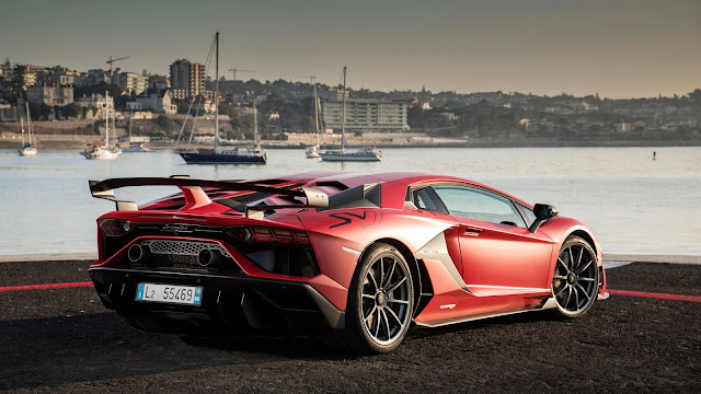 Lamborghini Aventardor SVJ Rear HD