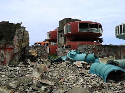 Interesting Ghost Town Seen On www.dil-ki-dunya.tk