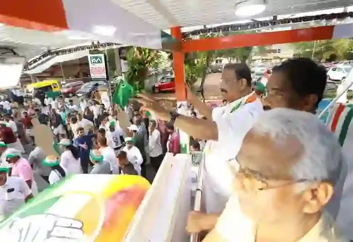 Kannur: Peaceful end to Kottikalasam, Kannur, News, Peaceful, Kottikalasam, Politics, Lok Sabha Election, Vehicles, Candidate, BJP, UDF, LDF, Kerala News.