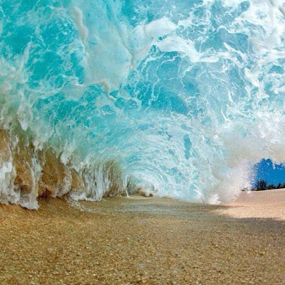 تفسير البحر الهائج في المنام : ما تفسير الامواج العالية بالحلم