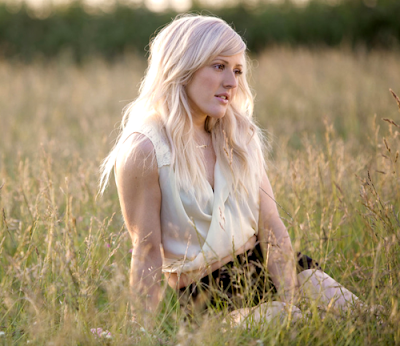 Ellie Goulding - The Writer