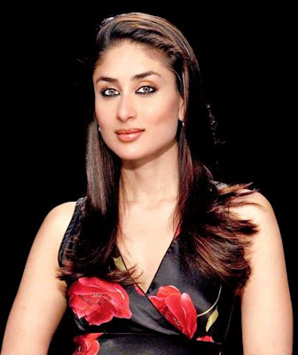 Mercedes Benz Wallpaper on Latest Wallpapers Of Kareena Kapoor 2011  1