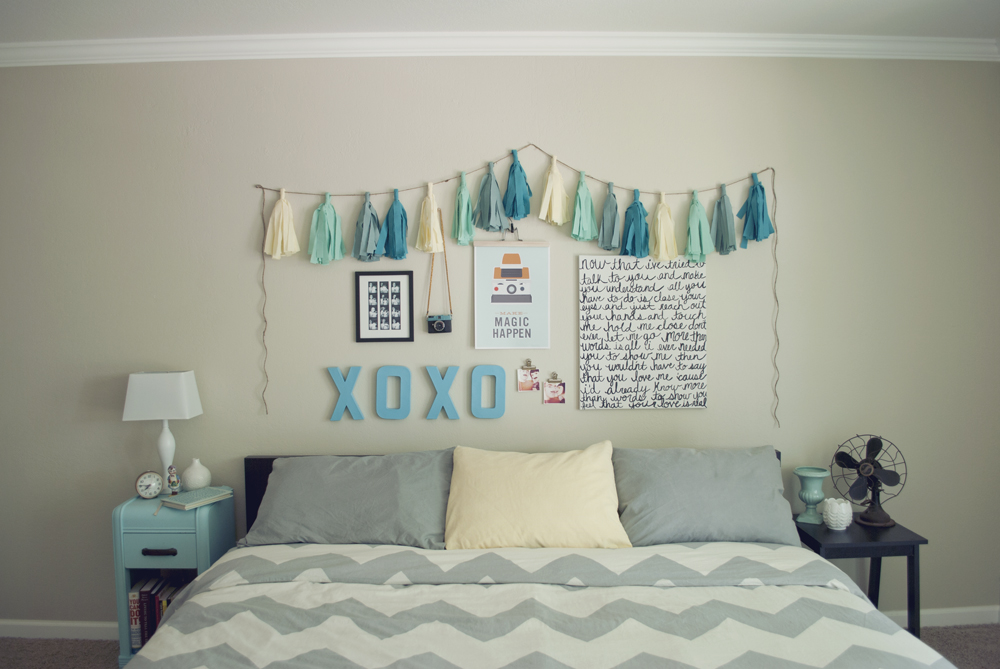 pocketful of pretty: cheap & easy bedroom wall art