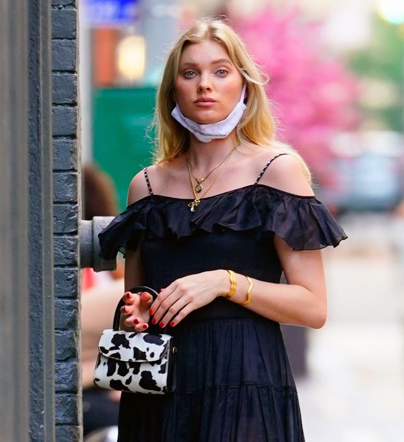 Elsa Hosk Snapped While Outside Shopping in New York 28 Jul -2020
