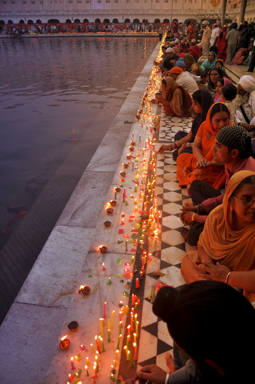 golden temple diwali. golden temple during diwali