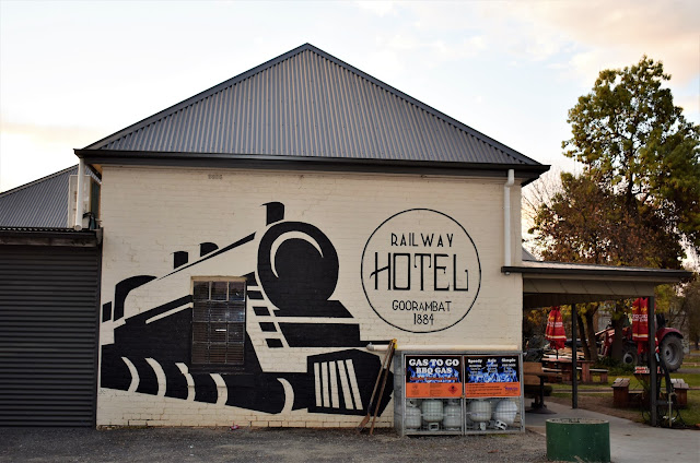 Goorambat Street Art | Goorambat Railway Hotel Mural
