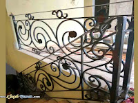 Railing Tangga Klasik Besi Tempa Membuat kesan Rumah Mewah dan Elegan