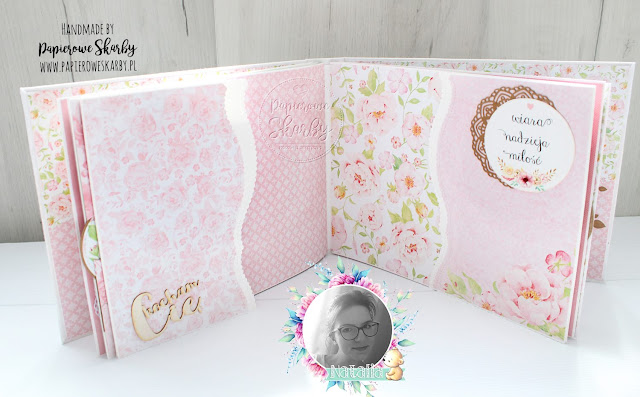 scrapbooking handmade rękodzieło cardmaking album album ślubny na ślub prezent ślubny wedding dla pary młodej młoda pani pan młody bride groom papierowe skarby digi stemple album w pudełku cytaty ślubne miłosne na zdjęcia foto