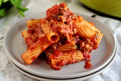 Spicy Tomato Sauce Pasta Recipe 