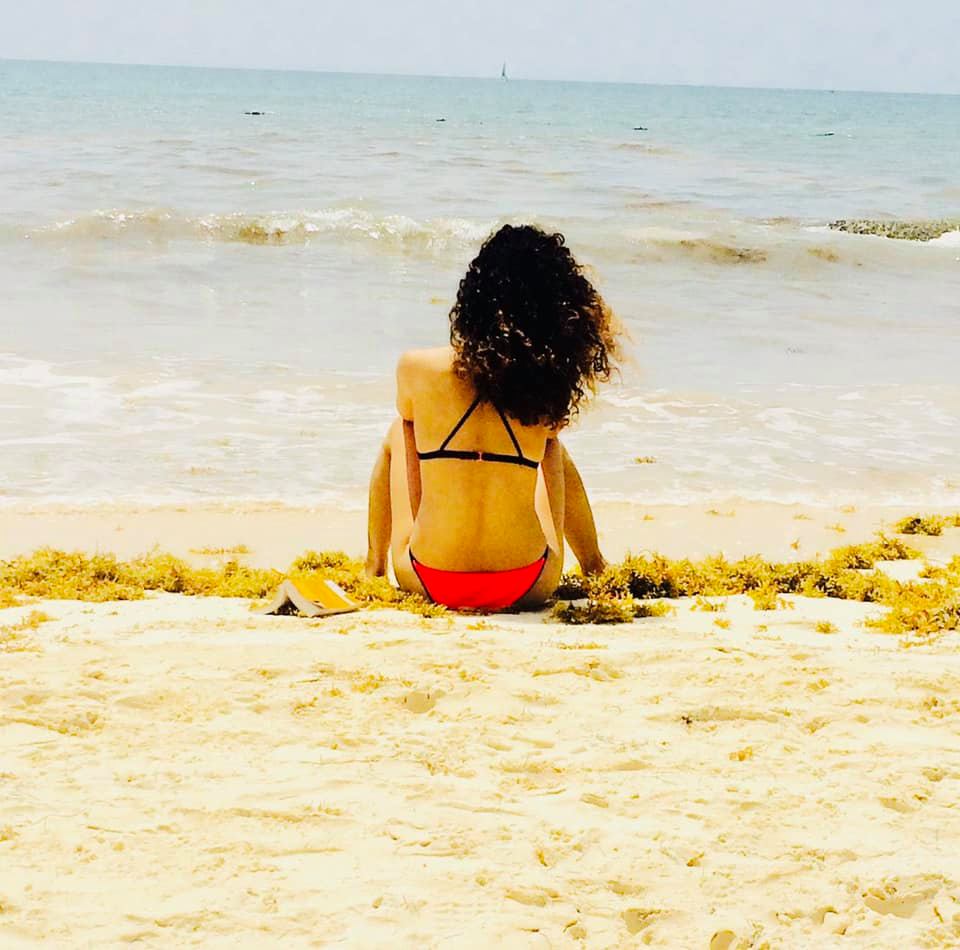 Kangana Ranaut shares a tempting picture of herself from Mexican vacation