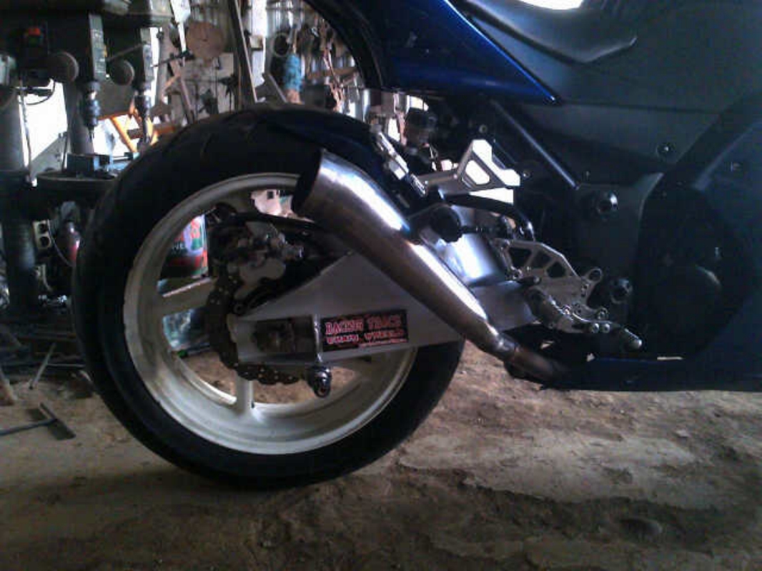 Tempat Custom Motor Matic Customotto