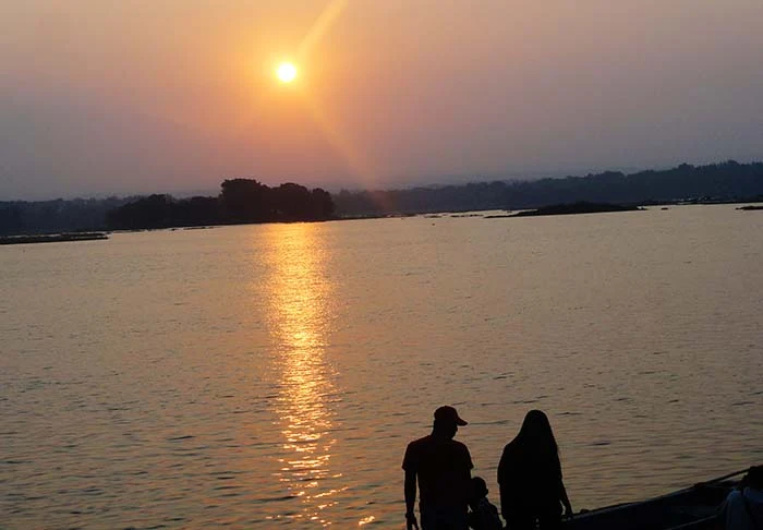 Senja Romantis Waduk Cengklik