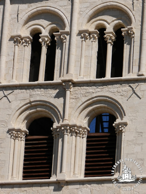 BELLEVILLE (69) - Eglise Notre-Dame (XIIe-XIVe siècles) (Extérieur)