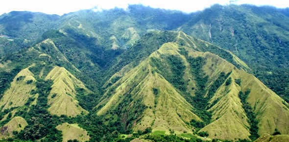 Wisata Gunung Buttu Kabobong (Gunung Nona) Enrekang