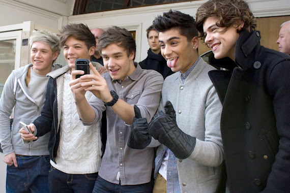 download gambar One Direction terkeren