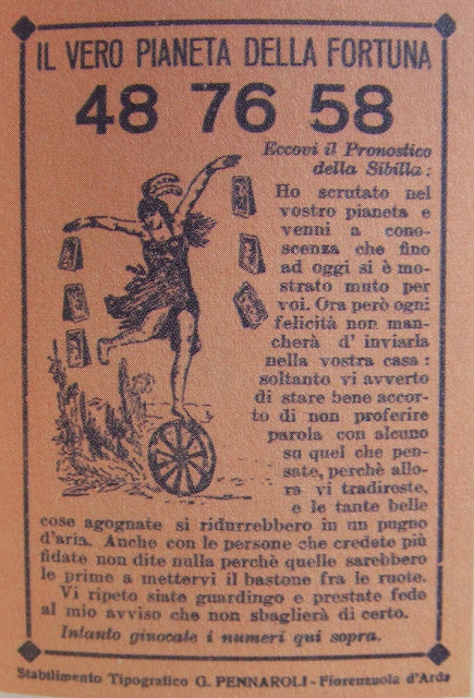 sul "ceppo" della zampogna. Le famiglie accoglievano in casa i musicisti ambulanti che, frequentando in genere sempre le stesse abitazioni, intraprendevano anche rapporti epistolari al fine di scambiare saluti e fotografie scattate.