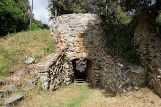 Excelente restauración del horno de cal del Montnegre-Corredor en Pineda  de Mar. 