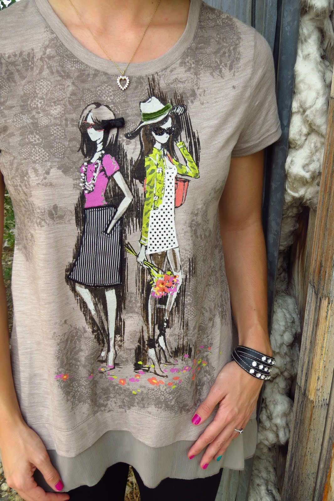 graphic high-low tee