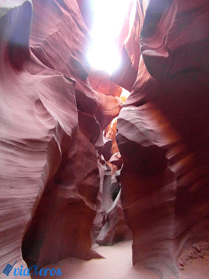 LOWER ANTELOPE CANYON