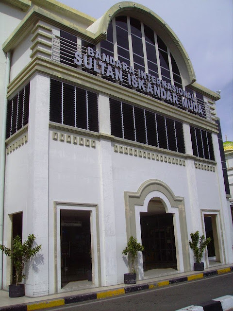 Sultan Iskandar Muda International Airport corner