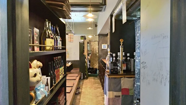 店内の様子【長崎グルメ】長崎市鍛冶屋町のコバチでランチ