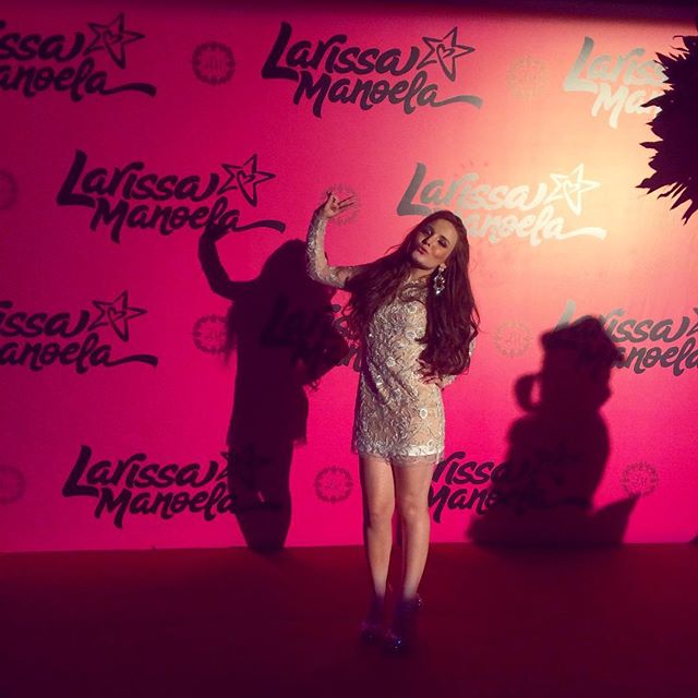 Domingo Legal (31 01 16) Festa de 15 anos de Larissa Manoela 
