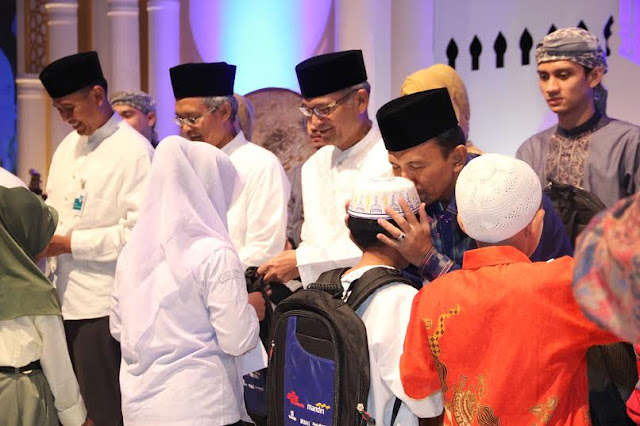 Gubsu Bersama Himbara Serahkan Santunan 1.200 Anak Yatim Piatu