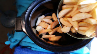 Apple slices in the crock-pot