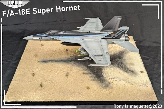 Diorama F/A-18E Super-Hornet de Top Gun : Maverick.