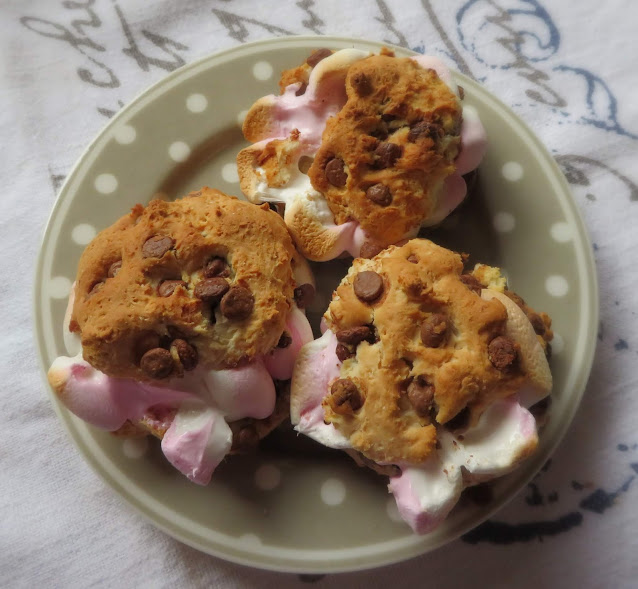 Chocolate Chip S'More Scones