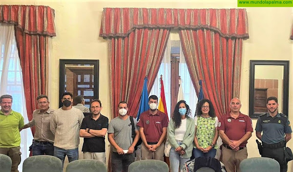 El Cabildo incorpora a seis nuevos agentes de Medio Ambiente para tareas de seguridad en la zona afectada por la erupción volcánica