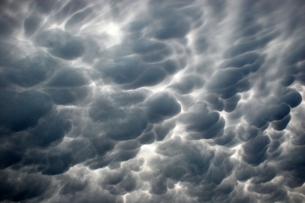 20+ Stunning & Fascinating Cloud Formations_09 @ GenCept