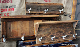 reclaimed wood, rustic decor, coat hooks, cabin decor, barnwood, http://bec4-beyondthepicketfence.blogspot.com/2016/03/rustic-style-coat-hooks.html