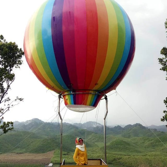 balon udara di bukit teletubbies