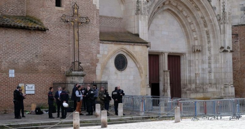 Jelang Paskah, Seorang Pemuda Letakkan Bom di Altar Gereja Katedral Toulouse