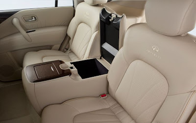 2011 Infiniti QX56 Back Seats View